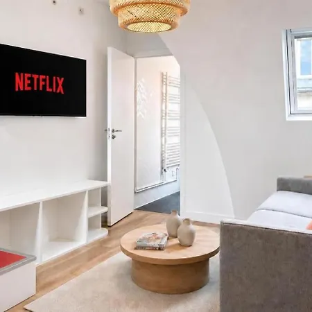 Apartment Latin Quarter Charming Mezzanine With Netflix *